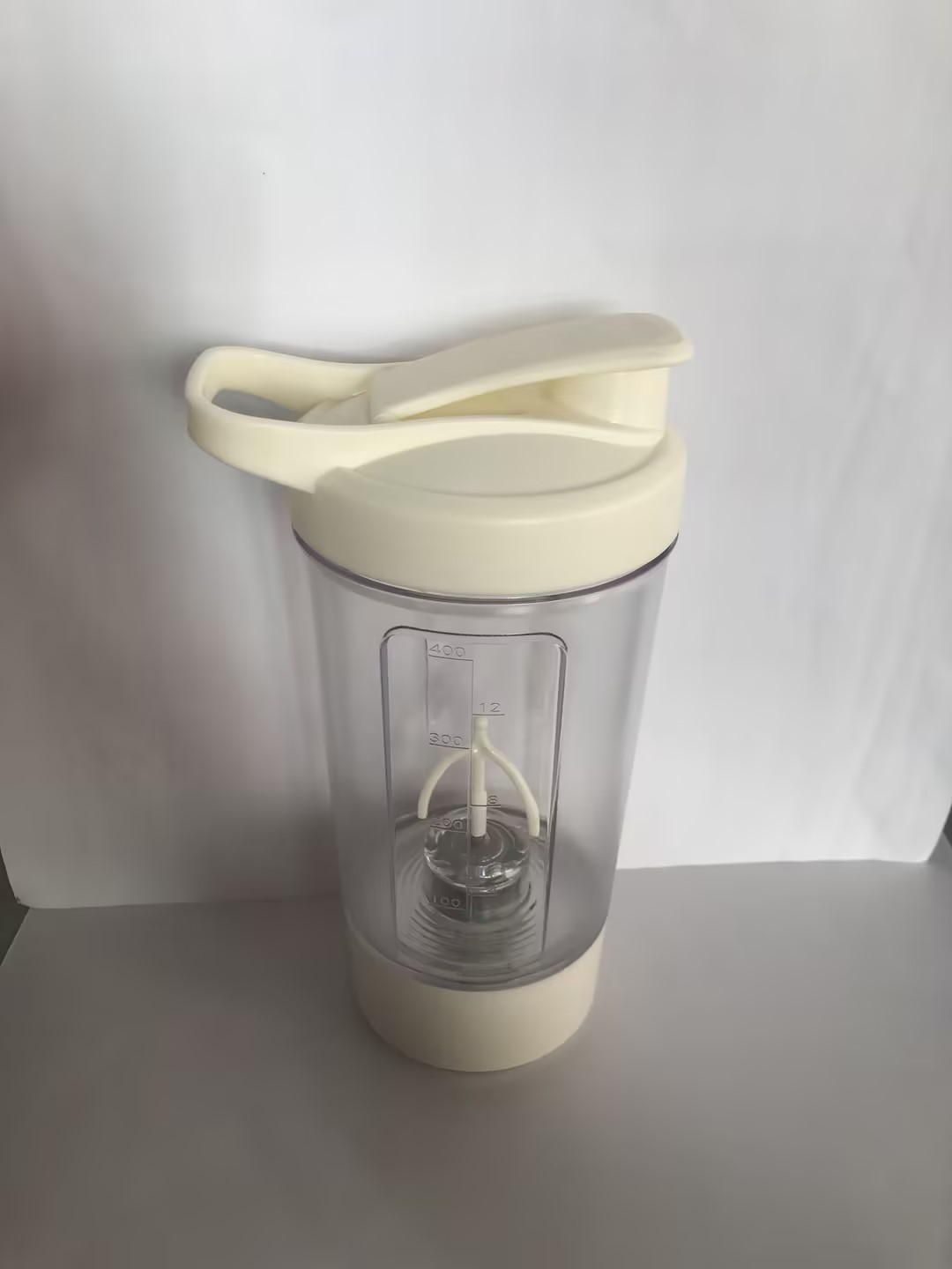 ShakerTurbo eléctrico para proteína 400ml - vista 5